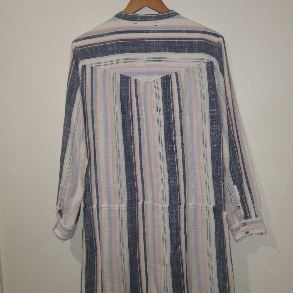 💥SALE💥XIRENA Emersyn Multi Striped Dress - Picture 4 of 11